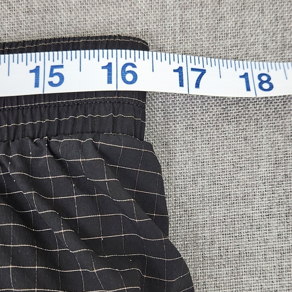 Lululemon Black Athletic Lightweight Drawstring Shorts With Pockets. Large - Picture 8 of 8